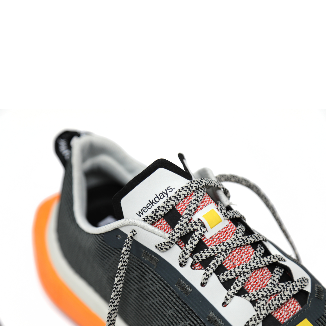 weekdays, pre loved.