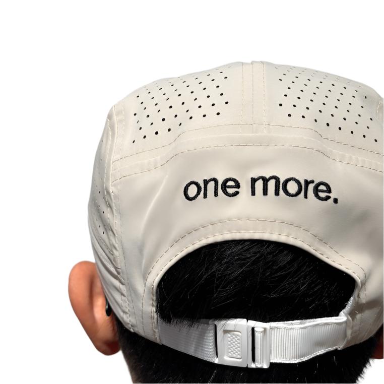 technical adjustable race cap, one more, sand.