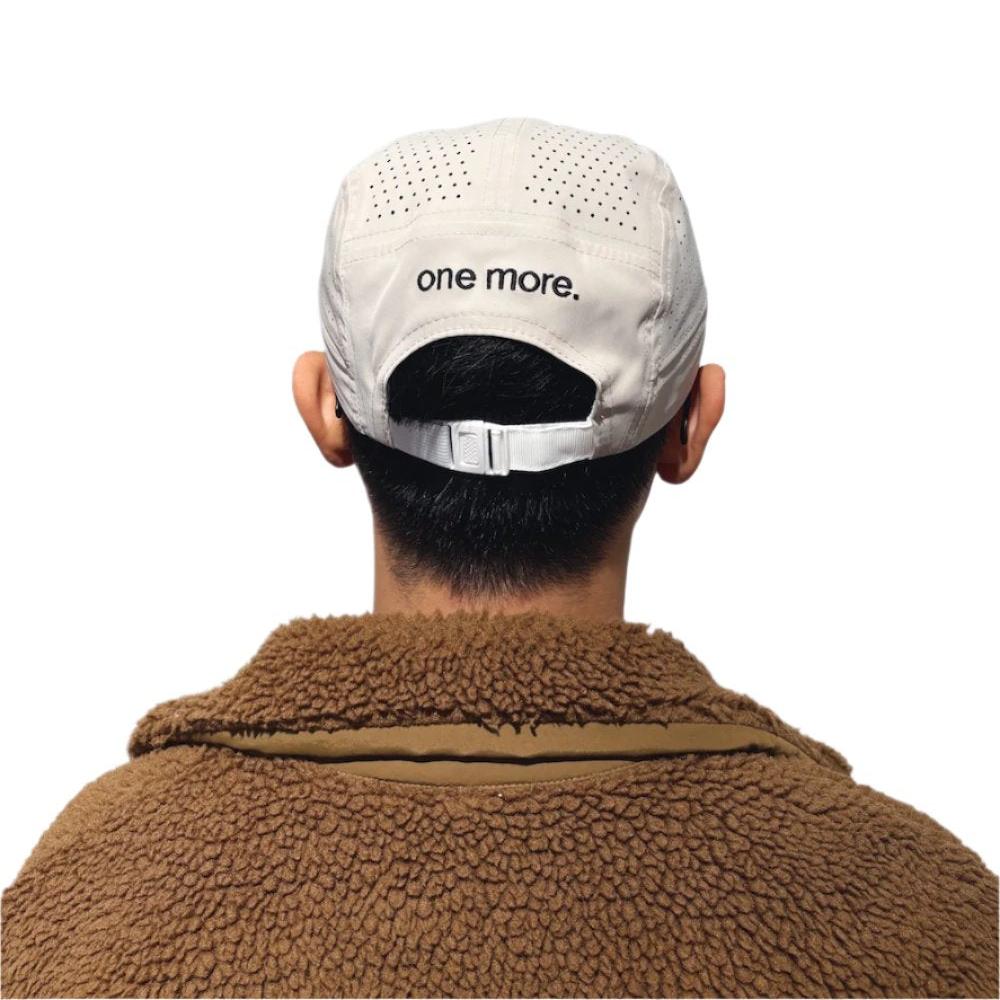 technical adjustable race cap, one more, sand.