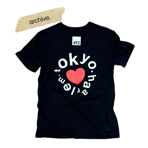 tee downbeat running, tokyo love on vintage black, archive. – 4T2